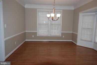 2075 Madrillon Rd, Vienna, VA 22182 - photo 4