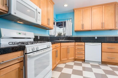 4858 E. Winsett
