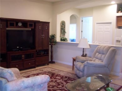 2491 Kensington Greens Dr unit 54, Sun City Center, FL 33573 - photo 4