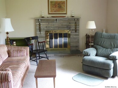 12 Benedict St, Castleton On Hudson, NY 12033 - photo 3