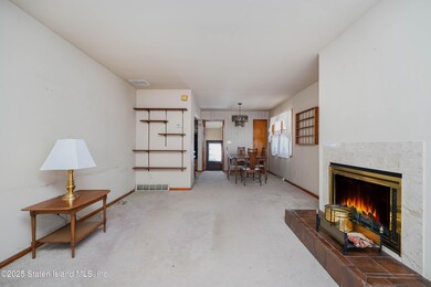 204 Buel Ave, Staten Island, NY 10305 - photo 4