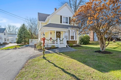 324 W Union St, East Bridgewater, MA 02333 - photo 2