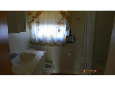 2213 Ashley Dr, Columbus, OH 43224 - photo 7