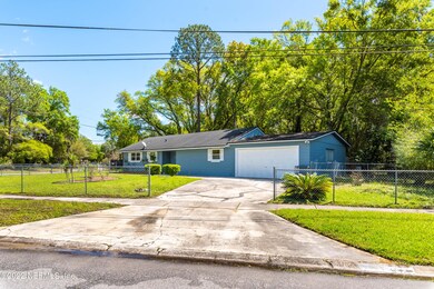 6464 Lucente Dr, Jacksonville, FL 32210 - photo 2