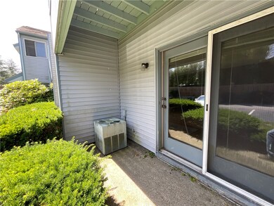 511 Child St unit 101, Warren, RI 02885 - photo 4