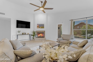 4301 E Abraham Ln