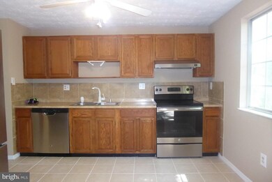 14001 Briarchip Ct, Laurel, MD 20708 - photo 6