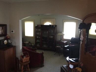 953 W Market St, Nappanee, IN 46550 - photo 3