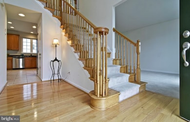 35177 Marshall Ct, Locust Grove, VA 22508 - photo 3