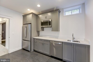 6429 27th St N, Arlington, VA 22207 - photo 3