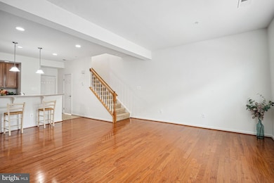 2531 Eastbourne Dr unit 252, Woodbridge, VA 22191 - photo 3