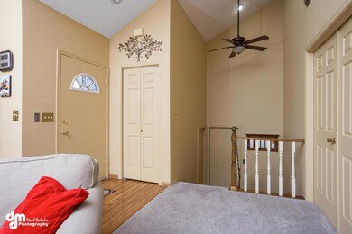 Entryway 2467-FULL