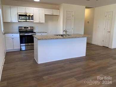 1021 Adams St, Statesville, NC 28677 - photo 7