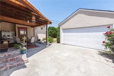 3107 Eckleson St, Lakewood, CA 90712 - photo 2