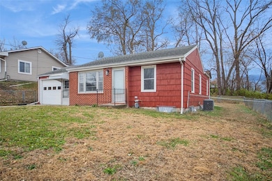 4290 NW 11th St, Des Moines, IA 50313 - photo 2