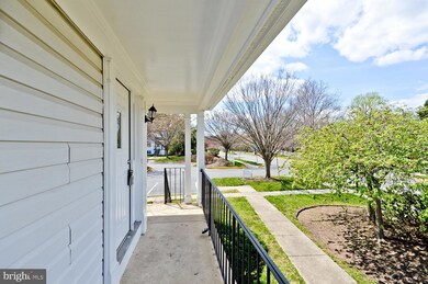 7100 Dewdrop Way, Clinton, MD 20735 - photo 4