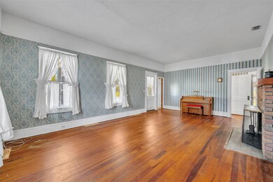 207 Perkins St, Leesburg, FL 34748 - photo 6