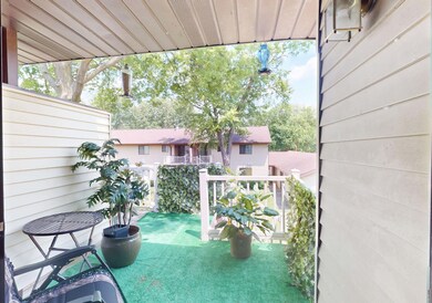 unlisted-address, Urbana, IL 61802 - photo 6