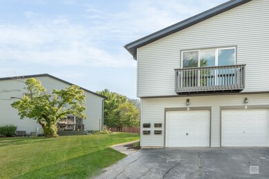 1886 Carnation Ct unit D, Aurora, IL 60506 - photo 7