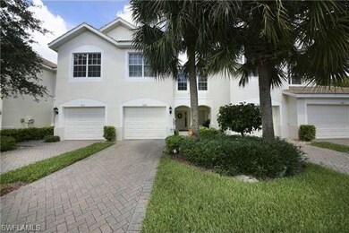 909 Hampton Cir, Naples, FL 34105 - photo 2