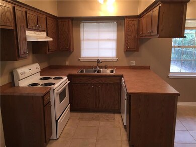 1072 S Audubon St, Slidell, LA 70460 - photo 3