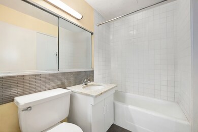 Westview unit 815, New York, NY 10044 - photo 6