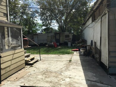 601 Crosstimbers St, Houston, TX 77022 - photo 7