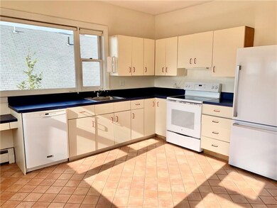 7 Jenckes St unit 4, Providence, RI 02906 - photo 3