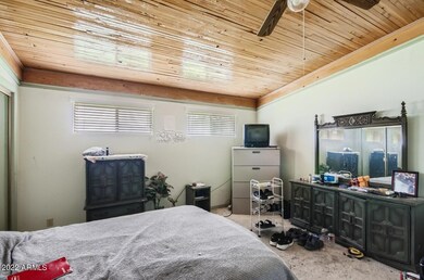 1031 E Gary Way Phoenix AZ - Web Quality