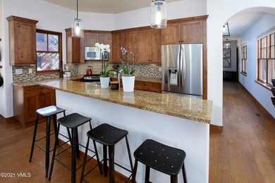 007_305_palmer_kitchen_2