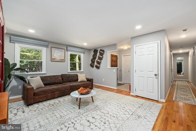 12053 Kahns Rd, Manassas, VA 20112 - photo 4