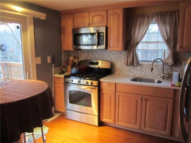26 Field Ave, West Warwick, RI 02893 - photo 4