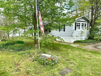 15 Blue Jay Ct, Keene, NH 03431 - photo 2