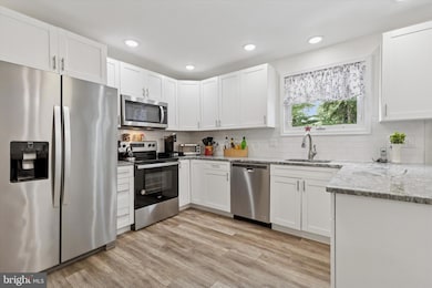 607 Jays Ln, Pottstown, PA 19464 - photo 7