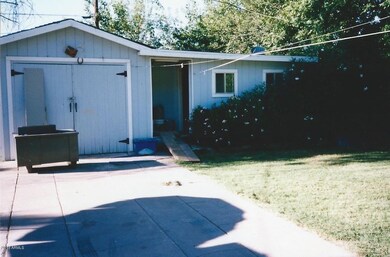 2218 Cambridge 6