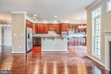 16458 Steerage Cir, Woodbridge, VA 22191 - photo 6