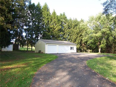 41x30 Detached garage with built-in interior offic