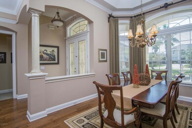 6-Dining to Foyer