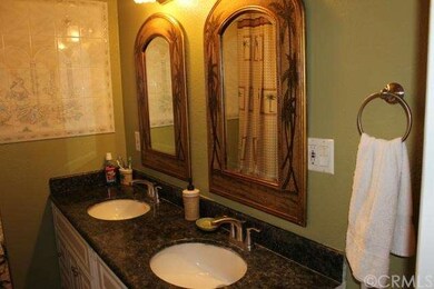 1113 E 119th St, Los Angeles, CA 90059 - photo 3