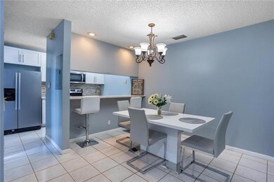 ROOM FOR TABLE & CHAIRS & BREAKFAST BAR
