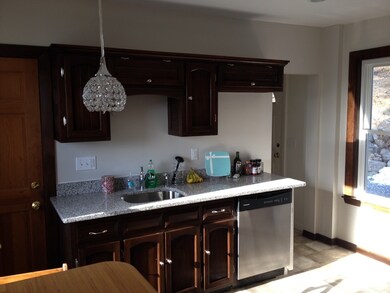 189 Maple St unit 1, Danvers, MA 01923 - photo 3