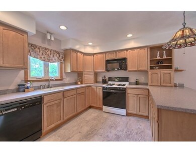 82 Frances St, Haverhill, MA 01830 - photo 4