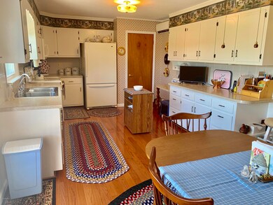 1127 E Lime Bluff Rd, Muncy, PA 17756 - photo 5