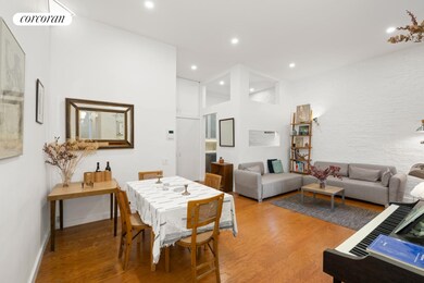 18 W 90th St unit D, New York, NY 10024 - photo 5