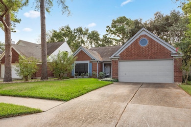 7814 Hidden Oaks Ln, Houston, TX 77095 - photo 2