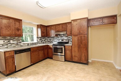 2023 Mills Rd, Jacksonville, FL 32216 - photo 2