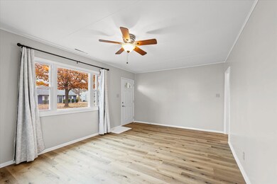 709 E Michigan Ave, Urbana, IL 61801 - photo 5