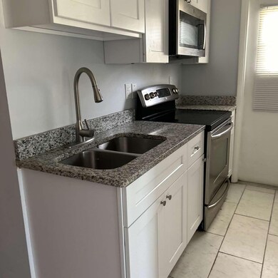 kitchen pineda 2