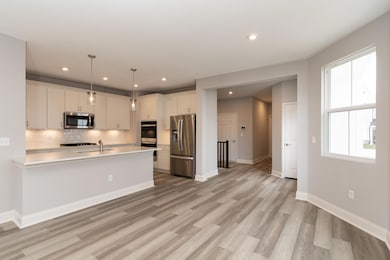 RRIA-0020A-00 Medford II A-4-dining