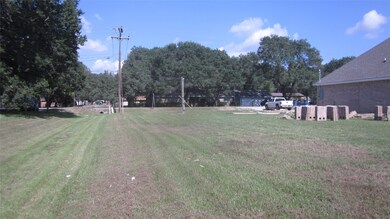 9202 Gene, Needville, TX 77461 - photo 4